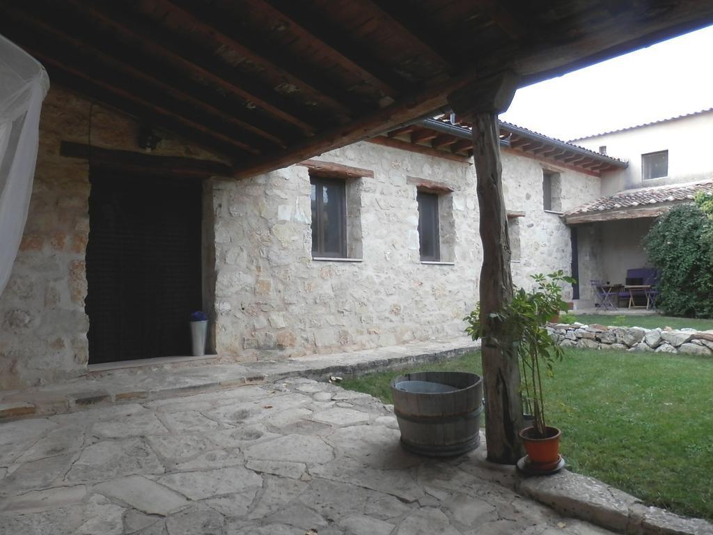 Affittacamere La Casona De Castilnovo - Gay Men Only Valdesaz Esterno foto
